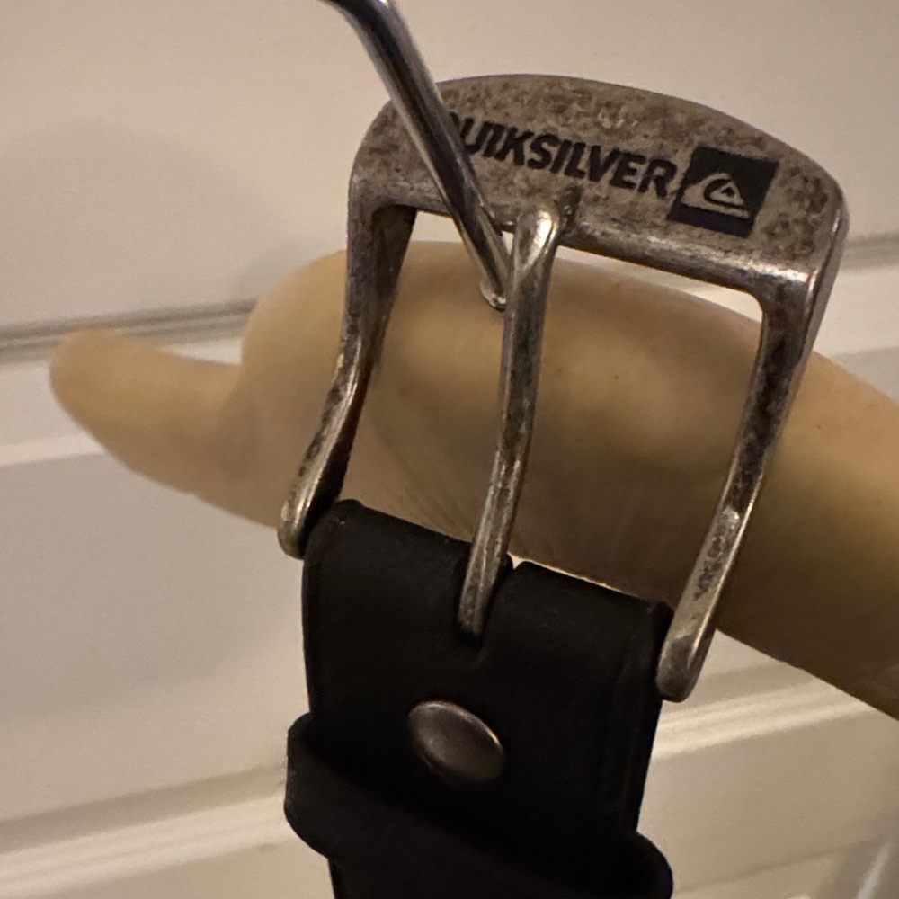 Quiksilver Black Belt with Silver Buckle. 39. Never used.